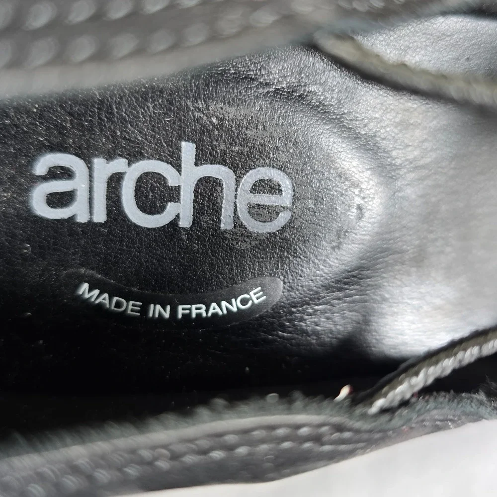 Arche black suede
